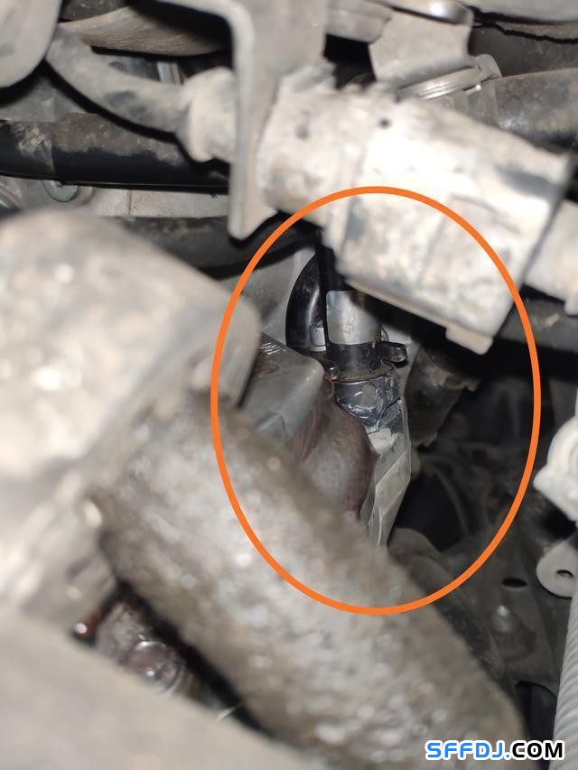 30萬公里的大眾輝騰發(fā)電機(jī)損壞，維修師傅：拆到懷疑人生