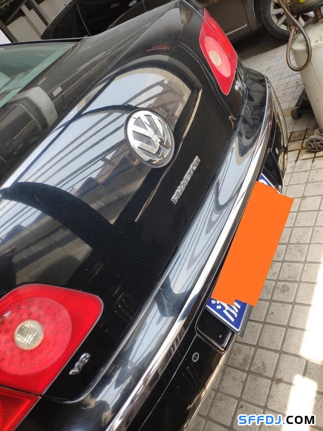 30萬公里的大眾輝騰發(fā)電機(jī)損壞，維修師傅：拆到懷疑人生