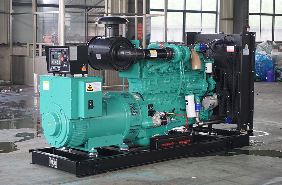 NT855-GA重慶康明斯動力配套200KW柴油發(fā)電機組報價